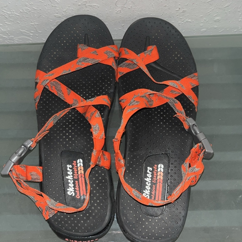 Skechers strappy comfort sandals - Picture 2 of 8